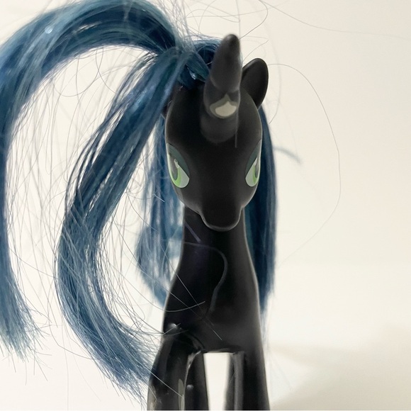 My Little Pony Brushable Queen Chrysalis Unicorn Pegasus - Picture 11 of 13